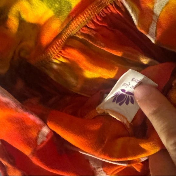 Skirt size small medium purple lotus imports - Picture 2 of 3